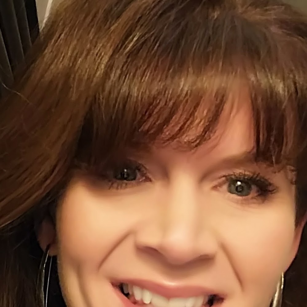 Meet your Posher, Pamela